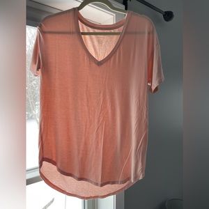 XS Peachy/Pink tshirt from American Eagle